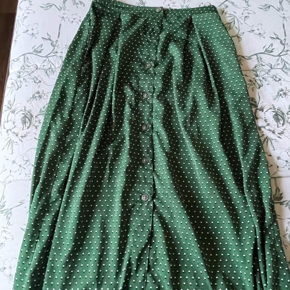 100% POLYESTER
